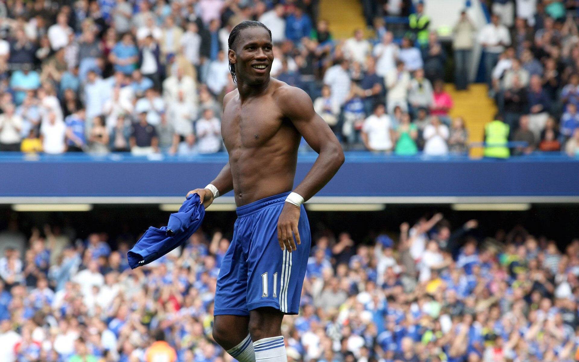 开云首页登录-里奇·麦考：全黑队成功背后的坚定领袖